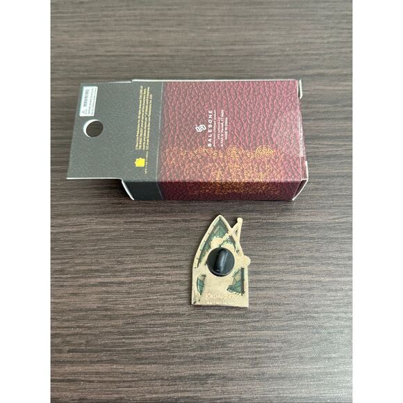 The Lord Of The Rings Character Stained Glass Enamel Pin - Legolas - Picture 2 of 2